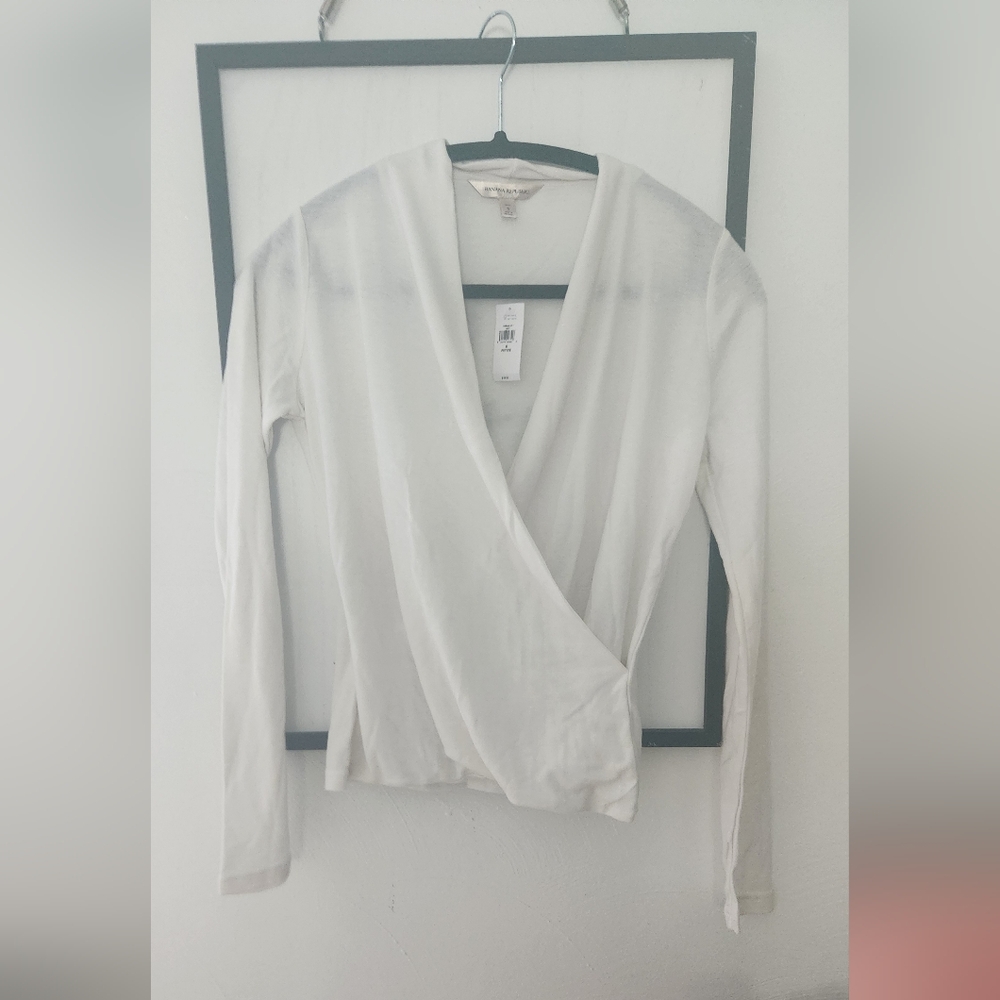 Womans banana Republic wrap top petite small